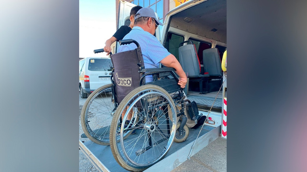 «Қыздың жыныстық тәрбиесі» фильмін көріңіз.