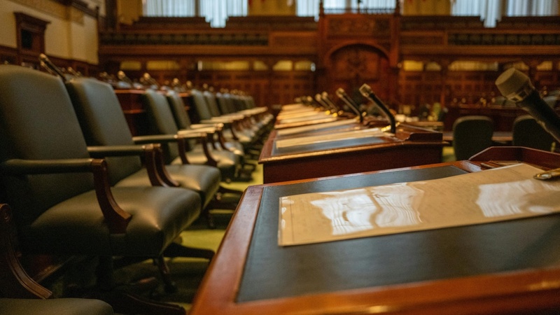 Как затянувшийся шатдаун в США отражается на экономике и мировой стабильности Как затянувшийся шатдаун в США отражается на экономике и мировой стабильности