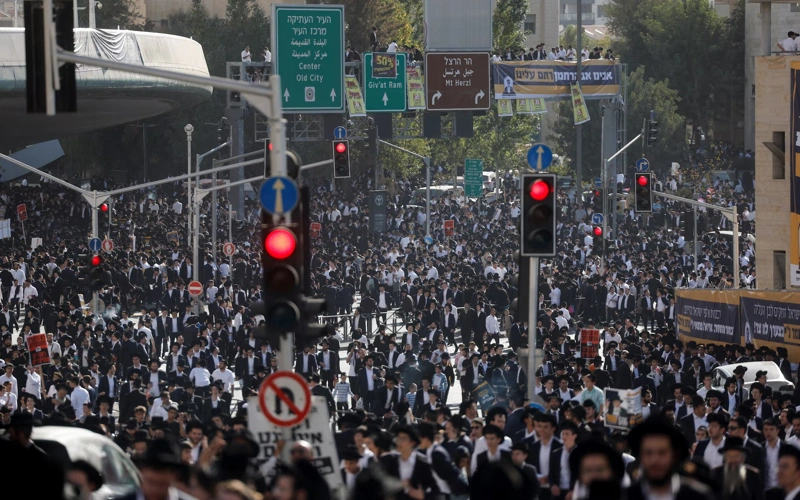 Иерусалимде ортодокс еврейлер жаппай наразылыққа шықты