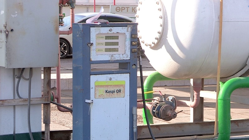 Автовладельцы жалуются на нехватку автогаза в Шымкенте