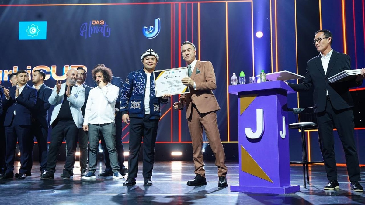 Порно видео: кеуде, емізік, БДСМ