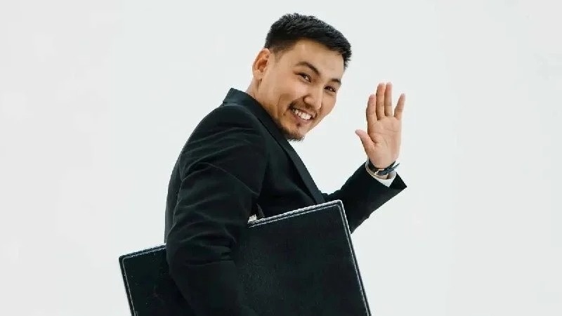 Ильяс Сариев, Робин Гуд Ильяс Сариев, Робин Гуд