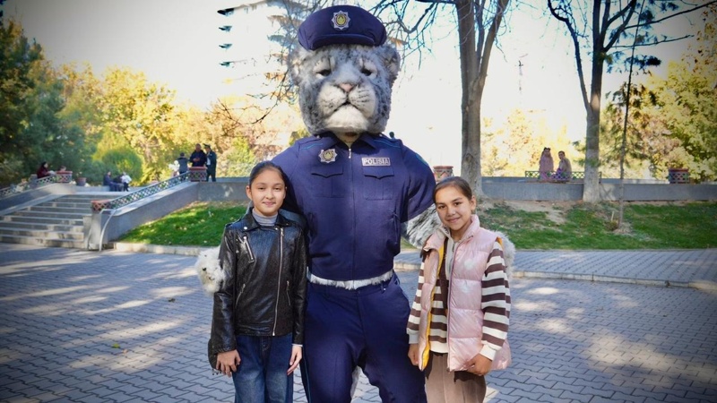 Более 500 детей посетили премьеру мультфильма о законе в Шымкенте л