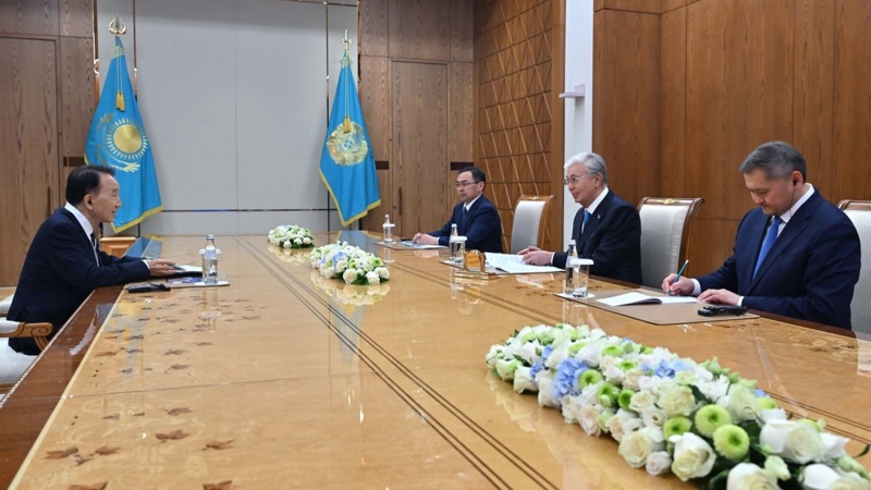 President thanks Sung Kyung Kim for opening Woosong University branch in Turkistan President thanks Sung Kyung Kim for opening Woosong University branch in Turkistan