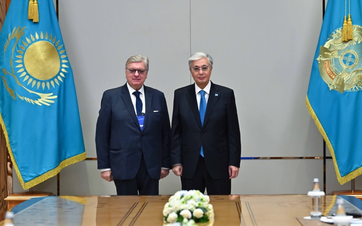 Порно лесбиянка Хината