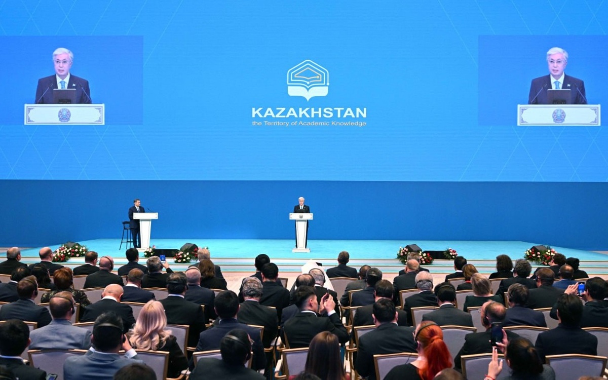 Фотосуреттері бар әлемдегі ең жақсы транссексуалдар