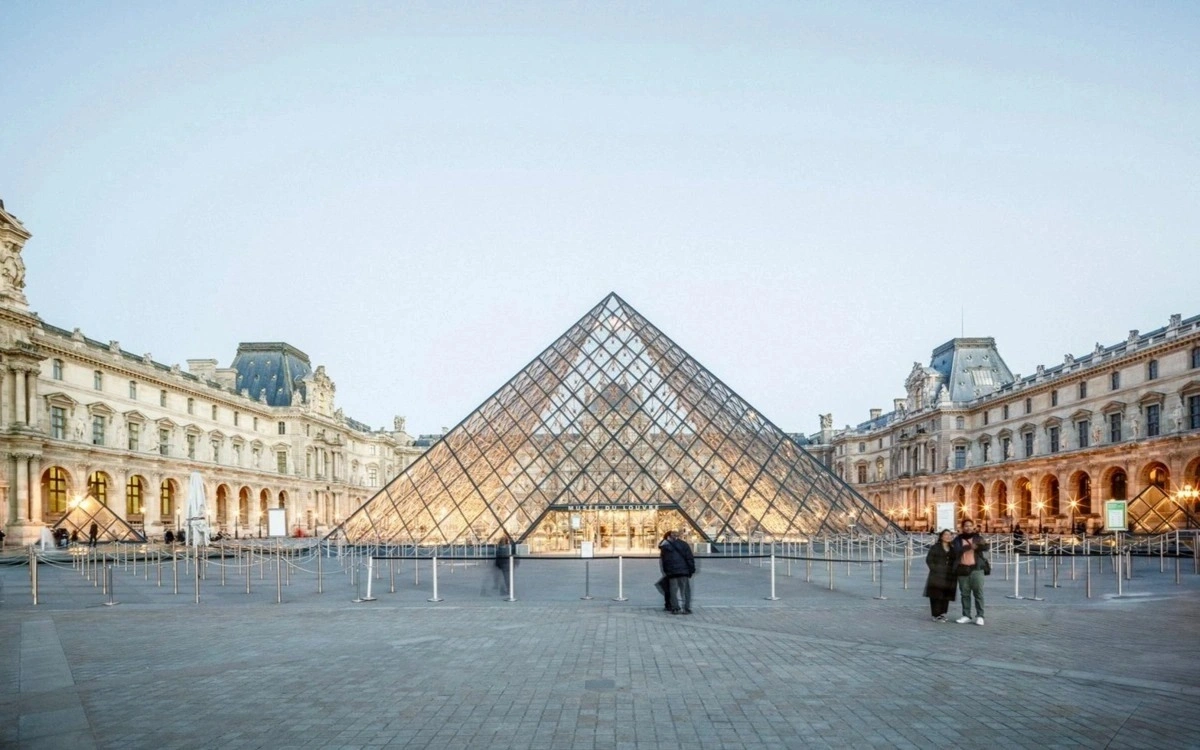 Әйелі сорып, күйеуі мастурбация жасайды Лесбилердің сексуалдық арбауы