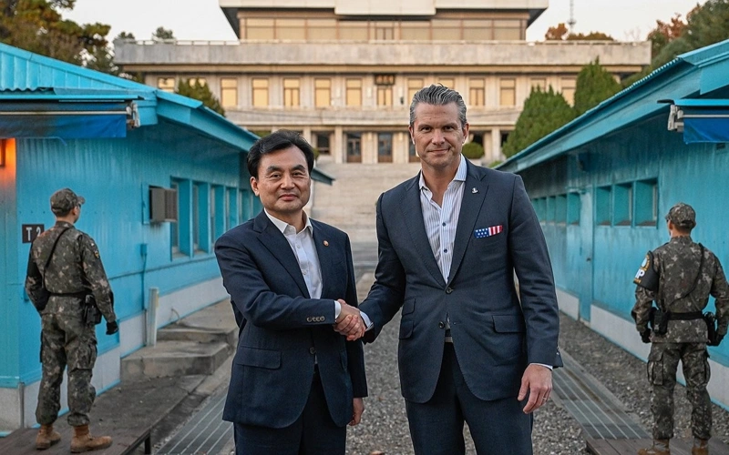 Глава Пентагона посетил границу Южной Кореи и КНДР