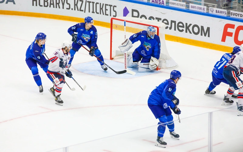 «Барыс» уступил «Нефтехимику» и потерпел четвертое поражение подряд