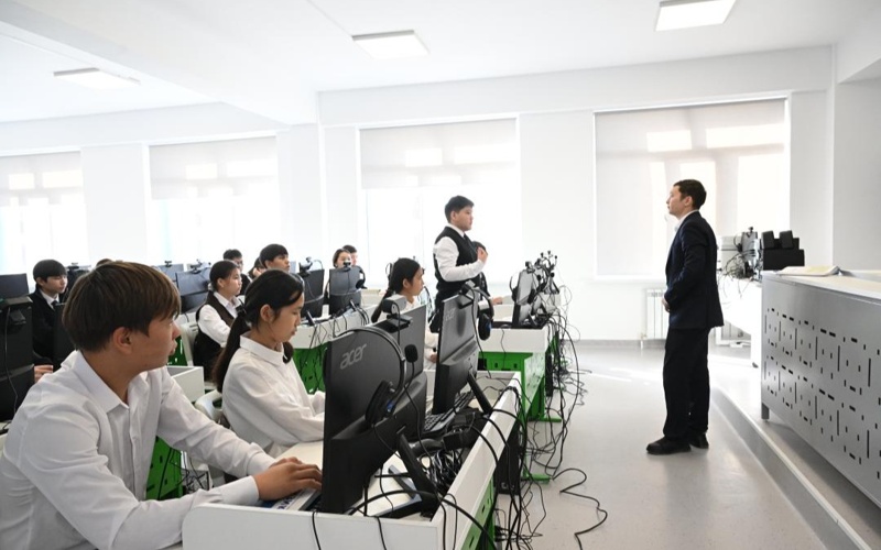 «Келешек мектептері»: в области Жетысу открылась новая школа