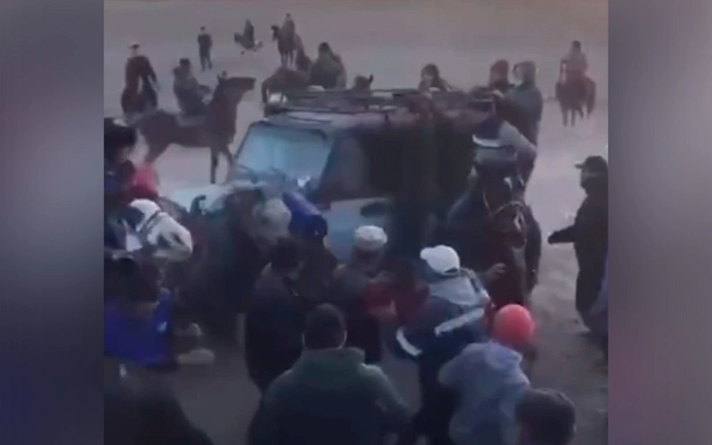 Машина выехала на участников игры кокпар в Кызылординской области