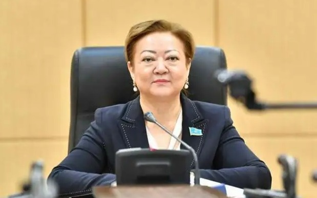 НУКЕТАЕВА Динар Жусупалиевна