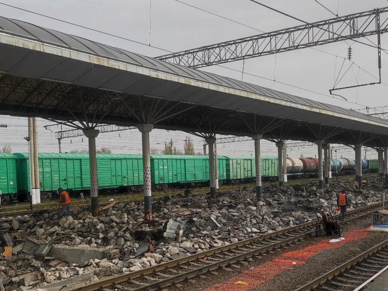 демонтаж перрона на вокзале Алматы-1 демонтаж перрона на вокзале Алматы-1