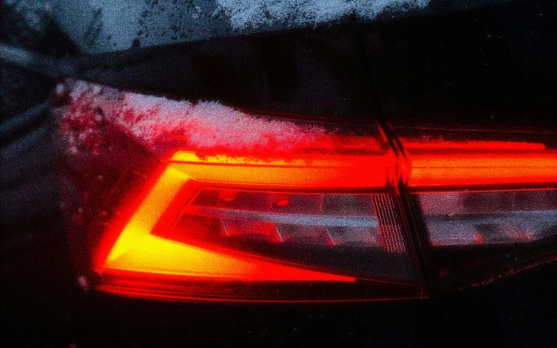 Движение из-за непогоды ограничили на трассах в двух регионах Казахстана