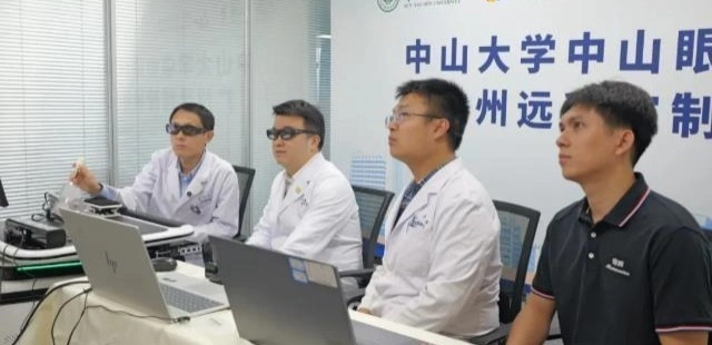 Китайские офтальмологи провели операцию на расстоянии 4200 км