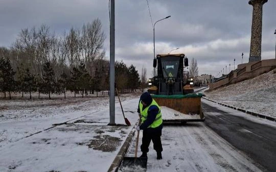Astanadan eki kúnde 3000 tekshe metrden astam qar arnaıy polıgondarǵa shyǵaryldy 