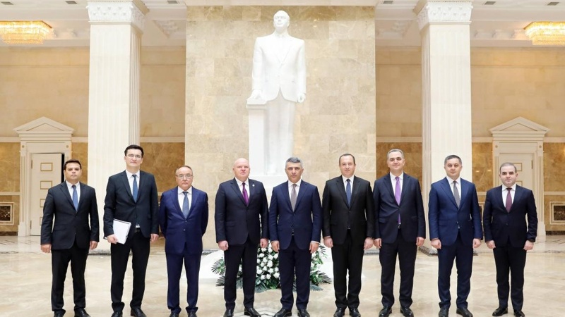 哈萨克斯坦最高司法委员会主席德米特里·马拉霍夫率团访问阿塞拜疆 哈萨克斯坦最高司法委员会主席德米特里·马拉霍夫率团访问阿塞拜疆