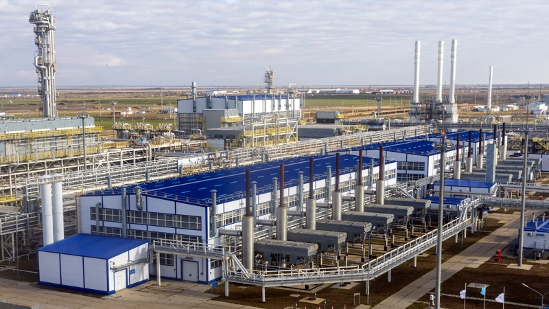 政府总理视察西哈州油气田 强调通过技术创新确保生产稳定增长 政府总理视察西哈州油气田 强调通过技术创新确保生产稳定增长