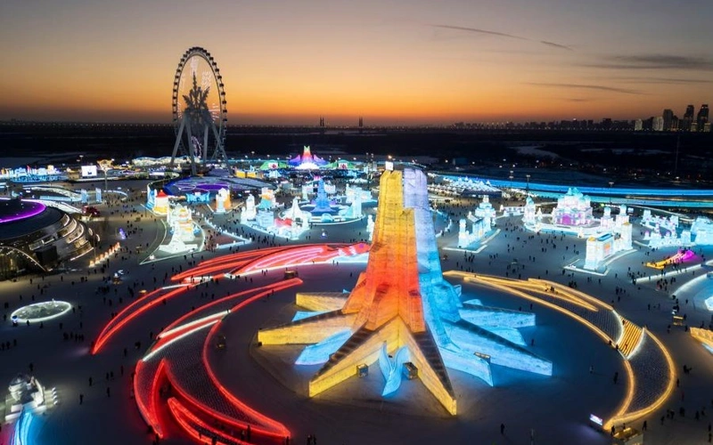 Харбин биыл меймандарын үш алып мұз қалашығымен қарсы алады