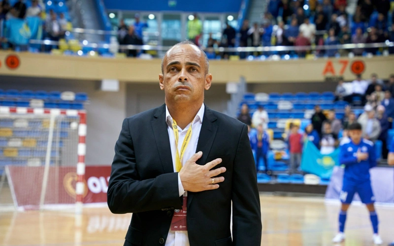  Пауло Рикардо Фигейро Силва (Кака) 