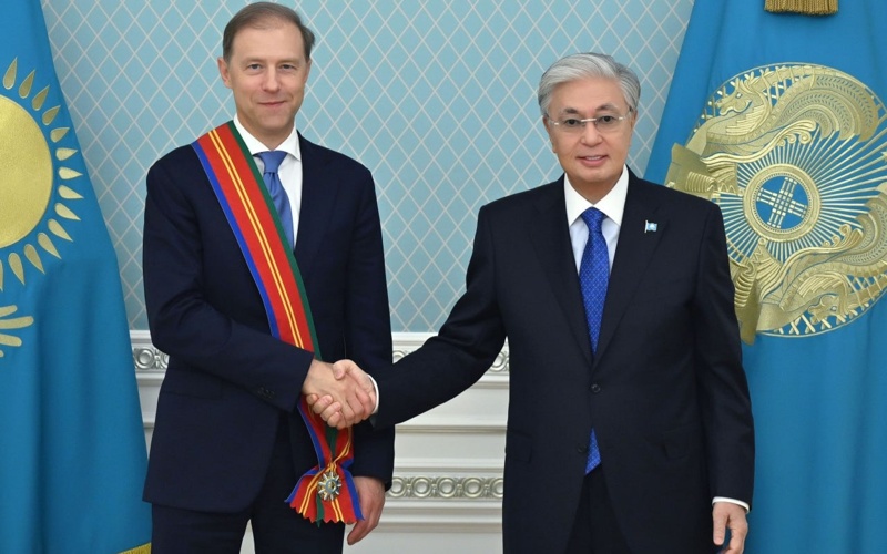 Kassym-Jomart Tokayev awarded Denis Manturov the Order of Dostyk Kassym-Jomart Tokayev awarded Denis Manturov the Order of Dostyk
