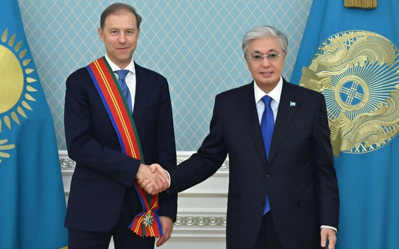Memleket basshysy Denıs Mantýrovty І dárejeli «Dostyq» ordenimen marapattady