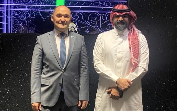 Меккедегі Сағат мұнарасы мұражайында қазақ тіліндегі аудиогид пайда болады