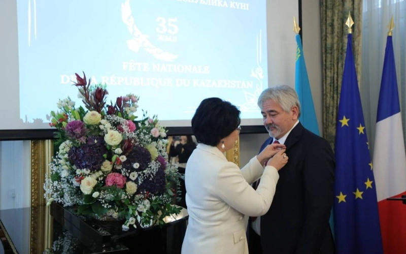 казахстан франция