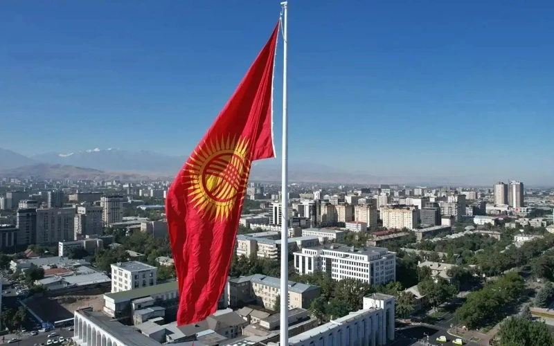 Kyrgyzstan starts campaigning for early parliamentary elections