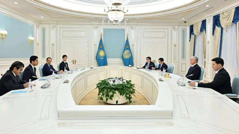 President Tokayev receives top padel officials