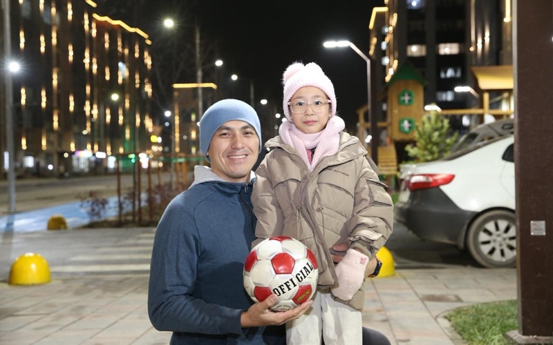 Дархан Сатыбалды оценил результаты освещения фасадов в новых микрорайонах