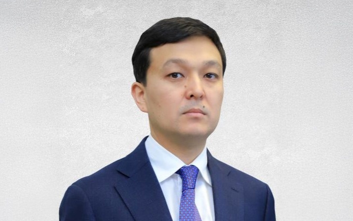 ТАЙЖАНОВ Азамат Айтбаевич