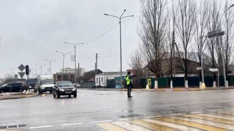 Kókshetaýda jol qozǵalysyn retteýge patrýldik polıtsııa qyzmetkerleri jumyldyryldy