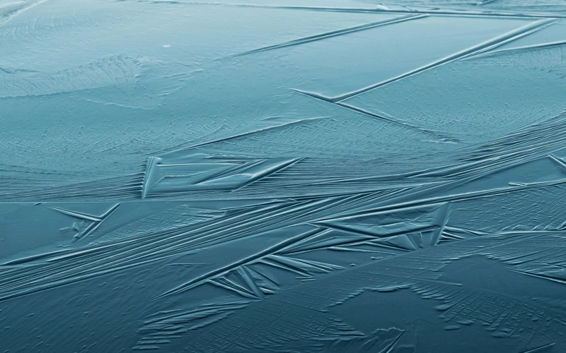 16 человек пострадали из-за гололеда в Павлодаре