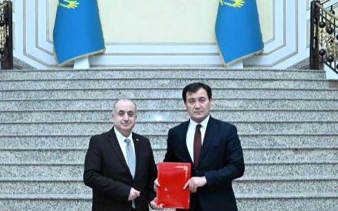 New Lebanese Ambassador presents copies of credentials at Kazakh MFA