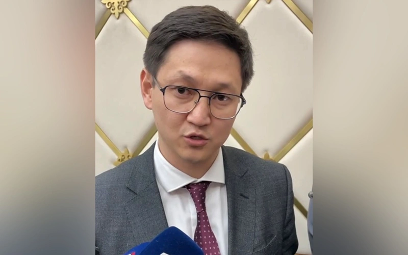 Дархан Ахмедиев