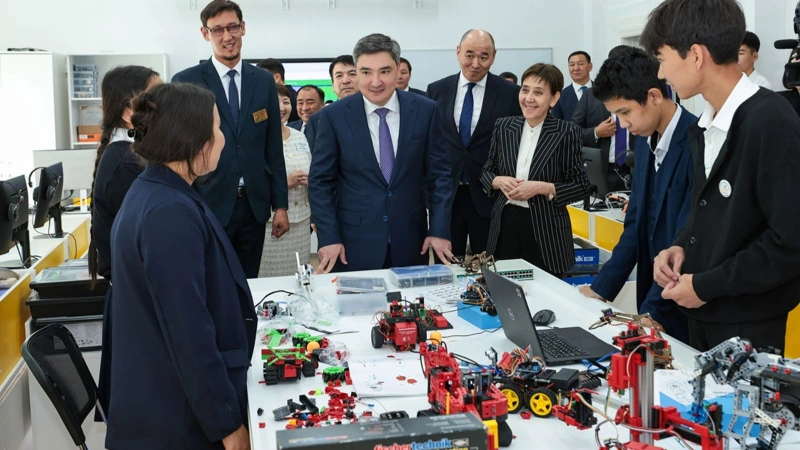 Қазақстан әлемнің үздік 100 білім беру инновациясының қатарына енді 