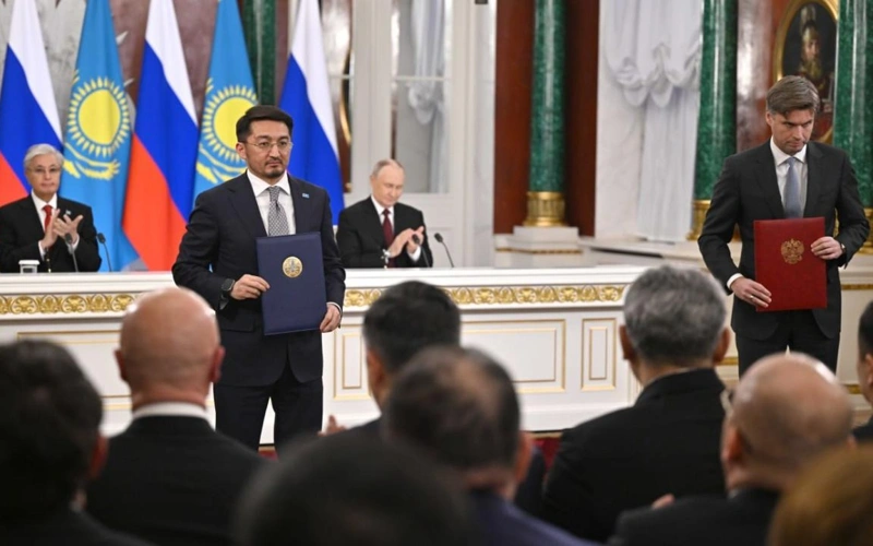 Казахстан и Россия создают комиссию по летным испытаниям