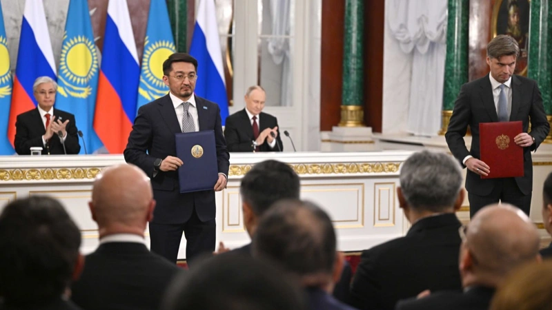 Мемлекеттер басшыларының қатысуымен бірқатар үкіметаралық және ведомствоаралық құжаттарды алмасу рәсімі өтті