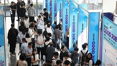 S. Korea adds 193,000 jobs in October; youth employment remains weak