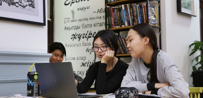 Алматы — оқырмандар қаласы: 2,8 млн алматылық қала кітапханаларына барады 