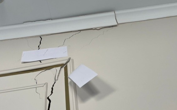 Шымкентте су құбыры апатының салдары әлі де жойылған жоқ Дома повреждены из-за порыва водопроводной трубы в Шымкенте