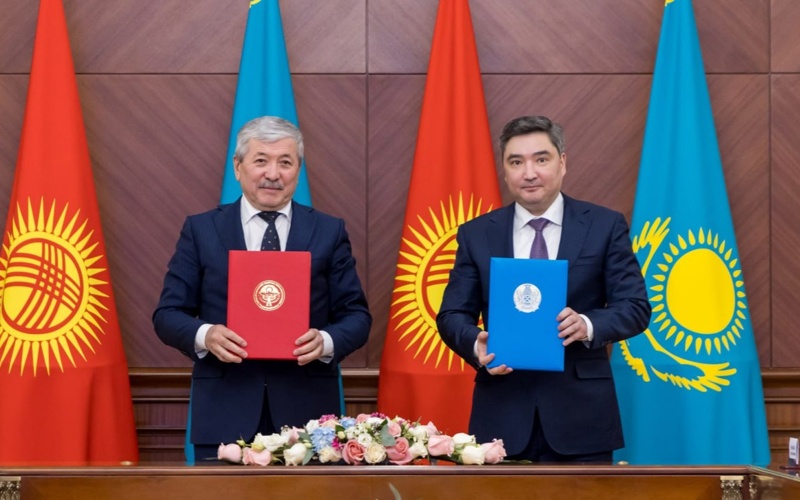 哈吉政府间理事会会议：双边贸易额8个月增长21%