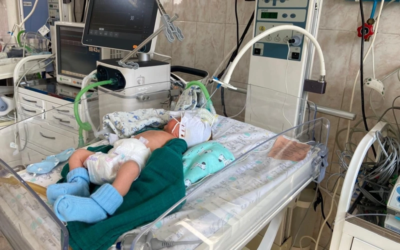 В Алматы выходили младенца весом 742 грамма