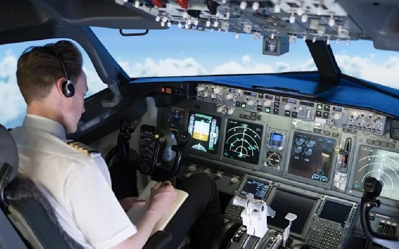 Скандал в Европе: пилот выдавал себя за командира экипажа на десятках рейсов