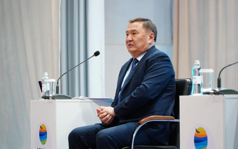 Марат Ахметжанов встретился с жителями Сандыктауского района