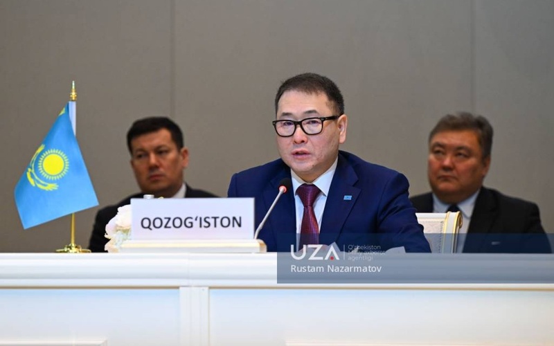 The first meeting of the Council of Ministers of Trade and Investment of Central Asian countries held in Tashkent  Society SelectRegister Print 17:48 / 13.11.2025 Today, Tashkent hosted the inaugural meeting of the Council of Ministers of Trade and Investment of the Central Asian states, organized by the Ministry of Investment, Industry and Trade of the Republic of Uzbekistan. The meeting was attended by Laziz Kudratov, the Minister of Investment, Industry and Trade of the Republic of Uzbekistan, Arman Shakkaliyev, Minister of Trade and Integration of the Republic of Kazakhstan, Zavqi Zavqizoda, Minister of Economic Development and Trade of the Republic of Tajikistan, Nazar Agahanov, Minister of Trade and Foreign Economic Relations of Turkmenistan, Elnur Aliyev, First Deputy Minister of Economy of the Republic of Azerbaijan, as well as Duishonkul Chotonov, Ambassador Extraordinary and Plenipotentiary of the Kyrgyz Republic to Uzbekistan.  Opening the meeting, Mr. Kudratov emphasized that the gathering is taking place on the eve of the 7th Consultative Meeting of the Heads of State of Central Asia and represents an important step toward a new level of regional economic cooperation.  “Our countries possess significant economic potential, a combined population of nearly 90 million people, a strategic location between East and West, a developed transport network, and a rich resource base”, Minister Laziz Kudratov noted. “In recent years, the combined GDP of the Central Asian countries and Azerbaijan has increased more than 2.5 times, reaching nearly $600 billion”.  At the meeting, the parties discussed a set of measures to expand mutual trade and industrial integration. Special attention was given to creating tools to increase trade turnover among the countries of the region to $20 billion, establishing joint production sites under the “Made in Central Asia” brand, and attracting international financial institutions and major investors to implement infrastructure and industrial projects.  It was noted that trade and economic cooperation between Uzbekistan and the Central Asian countries has been steadily growing. While mutual trade amounted to $3.2 billion in 2017, by 2024 it had exceeded $6.9 billion.  Trade turnover with Kazakhstan is approaching $4 billion, with Kyrgyzstan it stands at around 700 million, with Tajikistan it has surpassed 570 million, and with Turkmenistan it has more than doubled, reaching $1.15 billion. Trade with Azerbaijan has increased by 13% since the beginning of the year.  Following the meeting, a joint communiqué was signed, reflecting key agreements on deepening economic cooperation, developing cooperative ties, creating new tools for investment interaction, and promoting the Central Asia brand on the international stage.