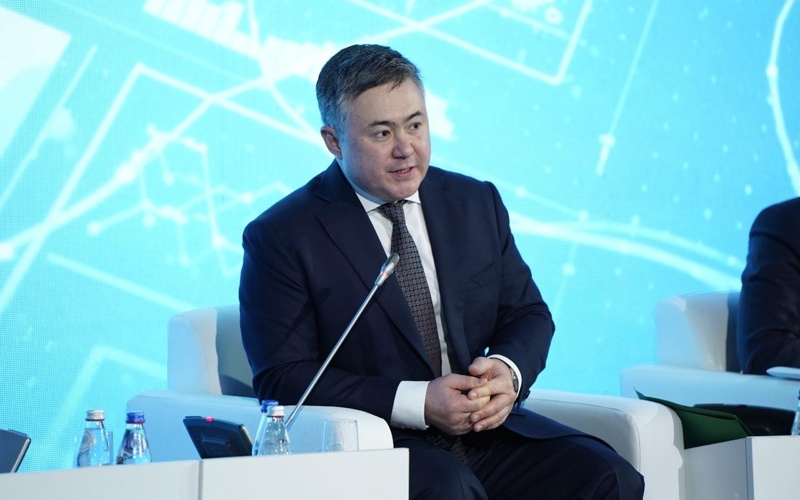 央行行长：全面推进数字化是明年工作的主调