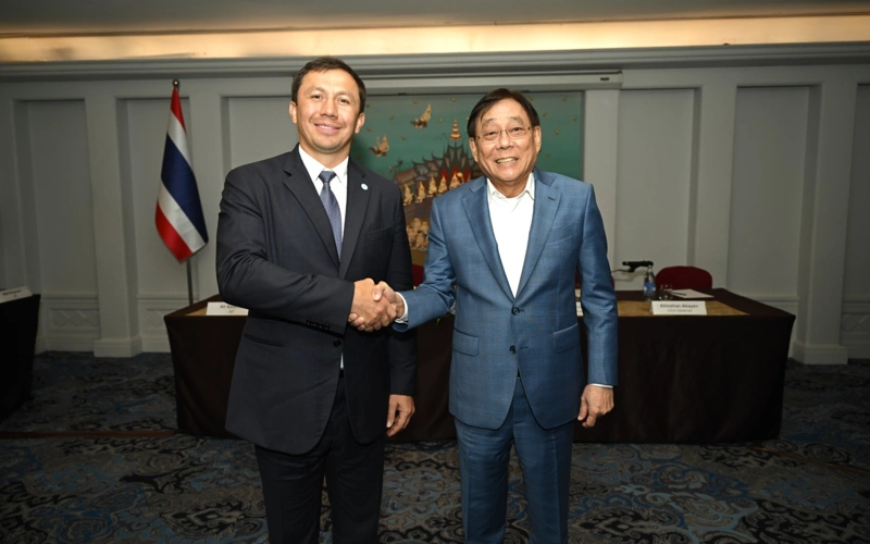 Gennady Golovkin holds talks with Asian boxing leadership in Bangkok