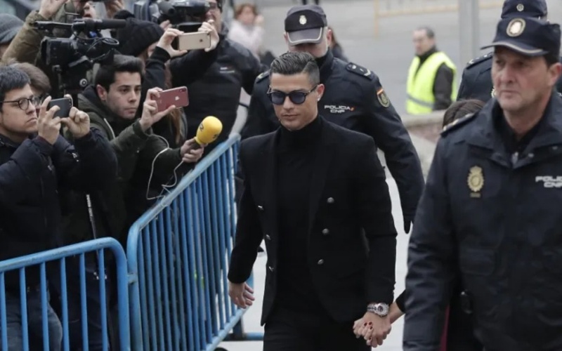 Cristiano Ronaldo, football, sport